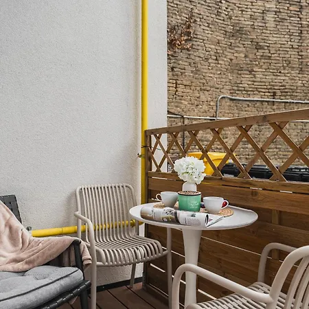 公寓 Sancova With Outdoor Seating 布拉迪斯拉发