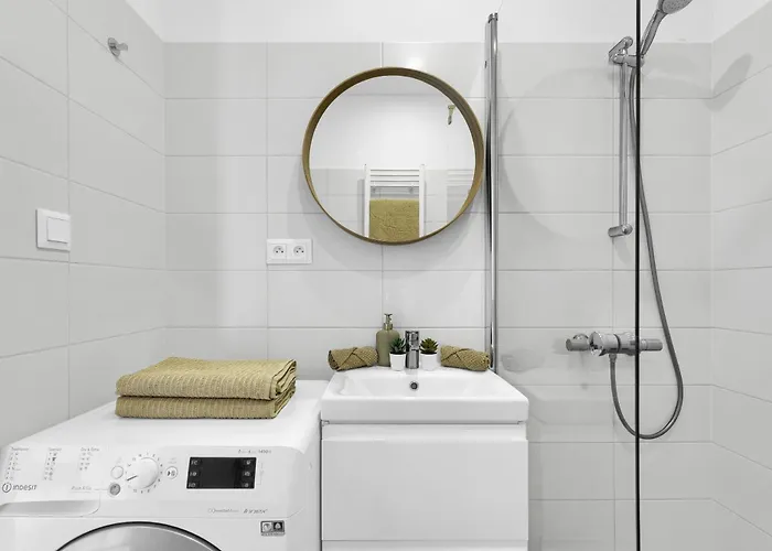 Sancova With Outdoor Seating 브라티슬라바